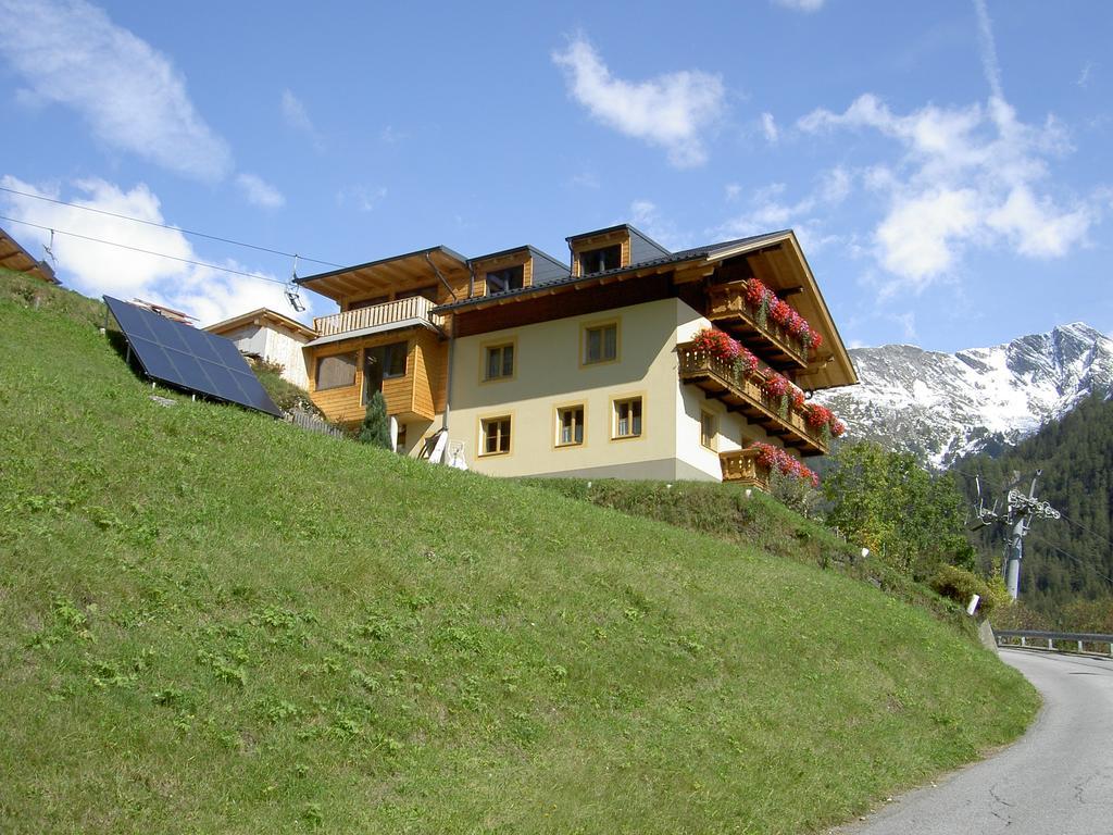 Gaestehaus Hanser Kals am Grossglockner Exterior photo