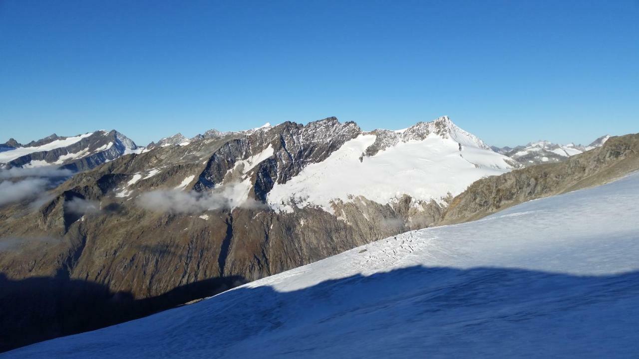 Gaestehaus Hanser Kals am Grossglockner Exterior photo